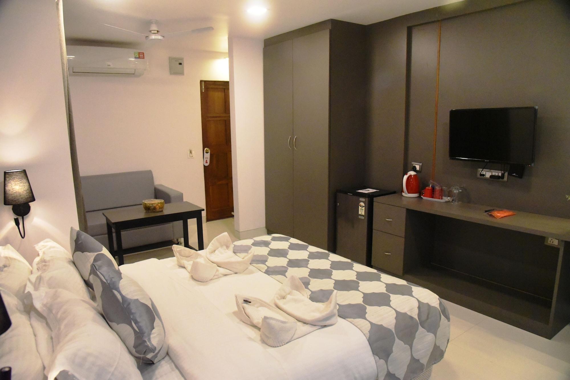 Ticlo Resorts Calangute Bagian luar foto