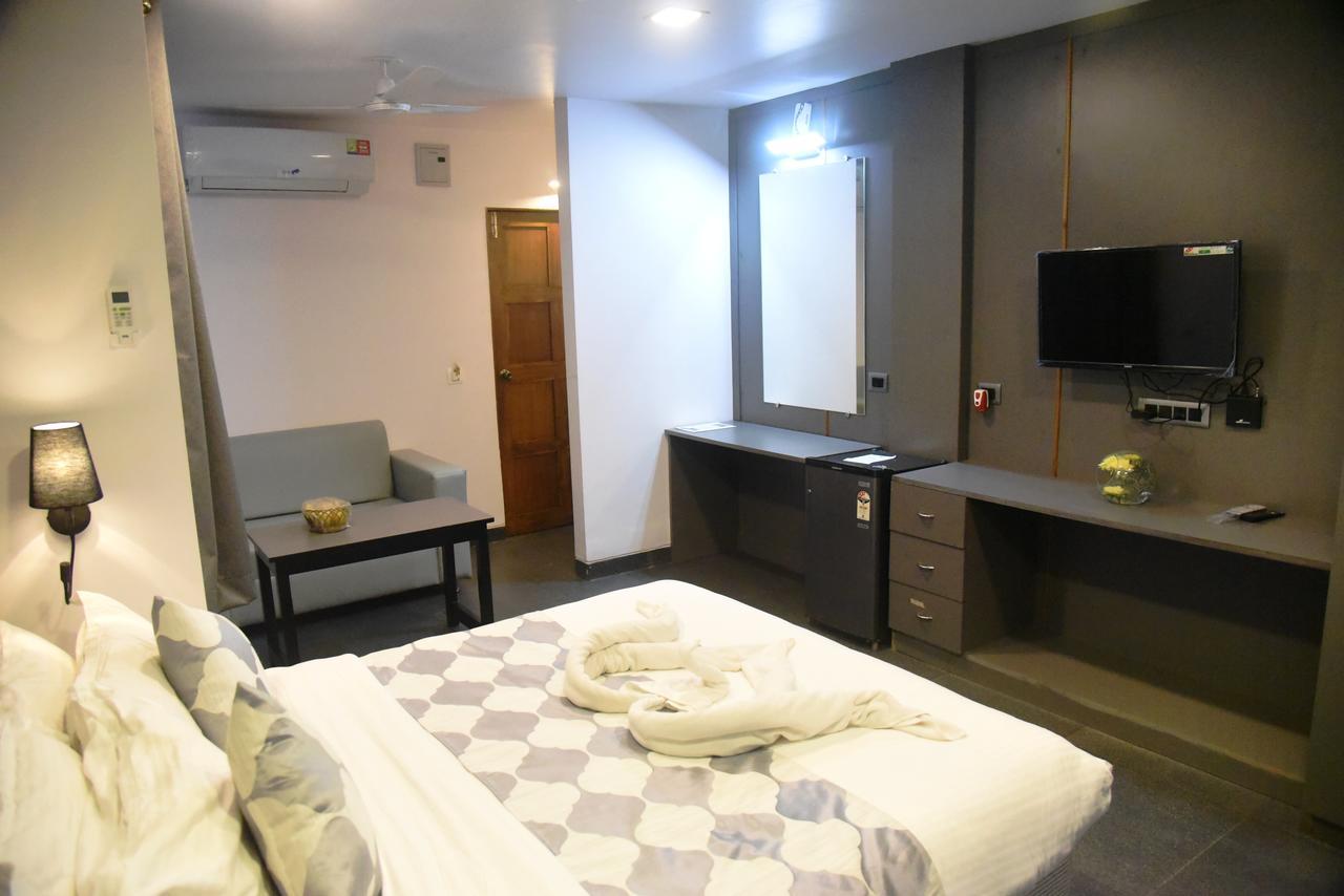 Ticlo Resorts Calangute Bagian luar foto